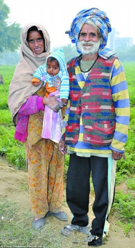 揭国外单身贵族众生相 百岁剩女初吻犹存