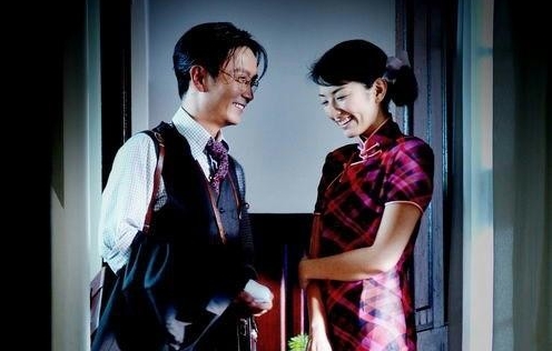 赵雅芝汤唯等众一线女星演绎旗袍风情 旗袍造型是惨是美众说纷纭