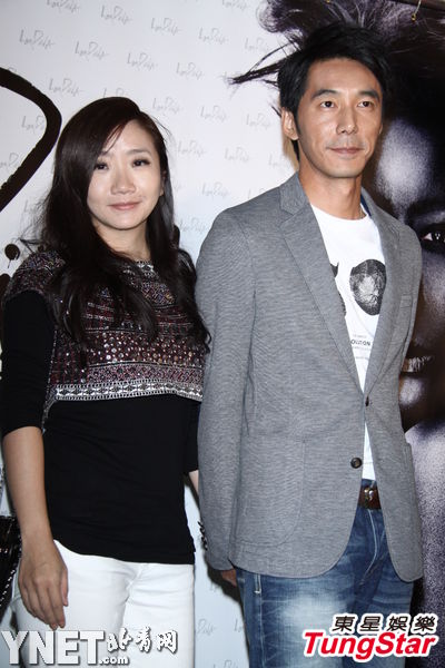 蓝心湄全裸贴水钻火辣开个唱 动作大尺度造型前卫堪比Gaga