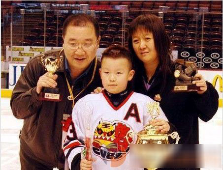 英达家族五代传奇经历 慈禧亲赐英姓有皇族血统 英达家族五代传奇经历 慈禧亲赐英姓有皇族血统