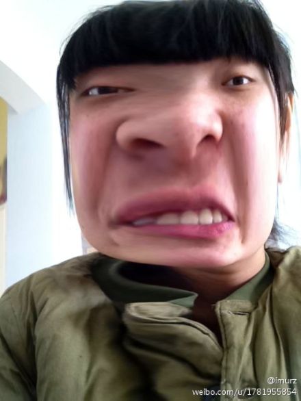 网络红人盘点 鬼脸妹子犯二走红