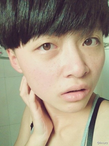 网络红人盘点 鬼脸妹子犯二走红