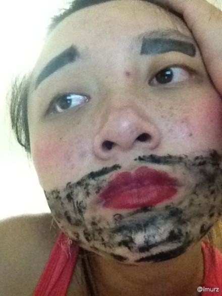 网络红人盘点 鬼脸妹子犯二走红