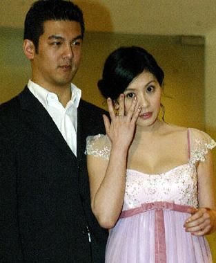 贾静雯前夫孙志浩与名模林若亚深夜牵手 高调公开恋情