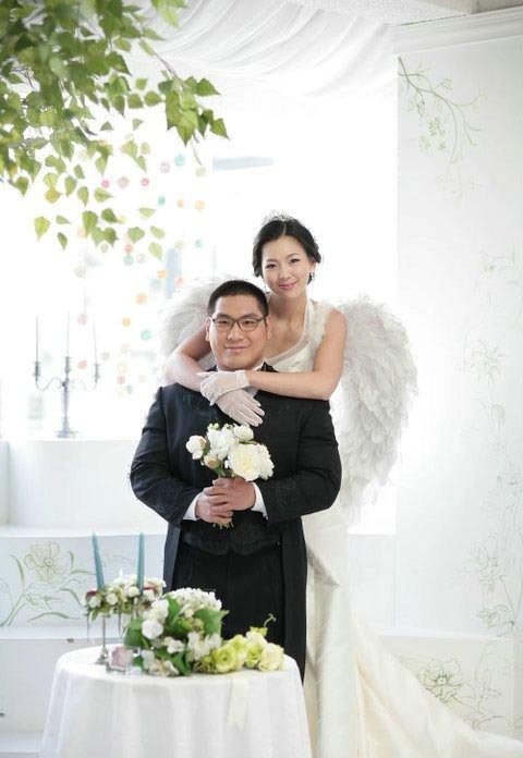 女子萝莉面孔猛男身板