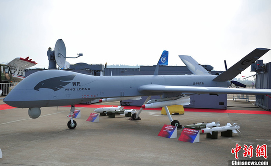 中国空军精彩表演惊艳航展