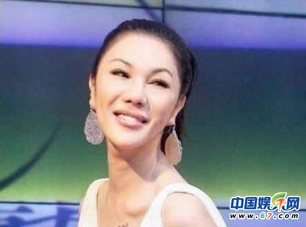 变性人性感秒杀河莉秀