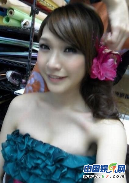 变性人性感秒杀河莉秀