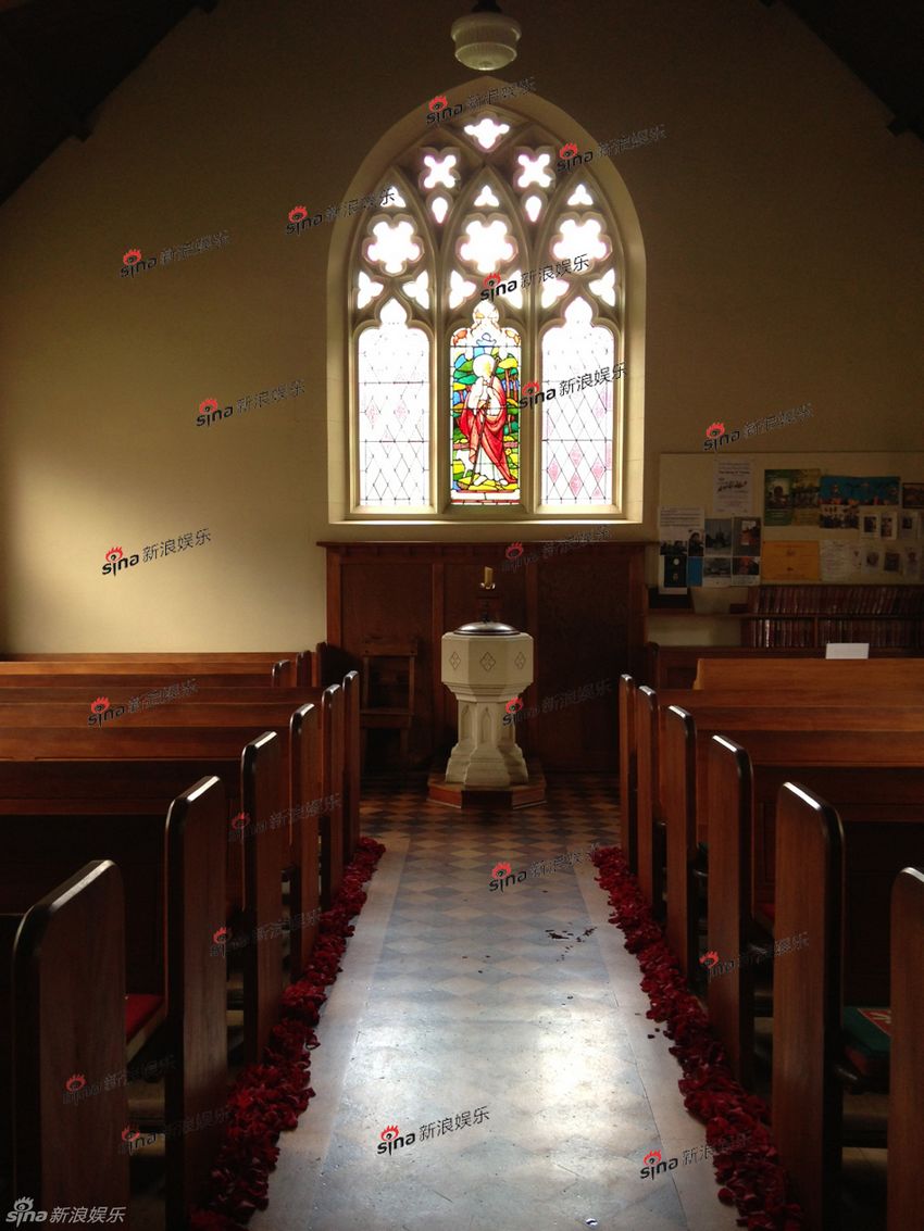 直击姚晨曹郁新西兰婚礼教堂