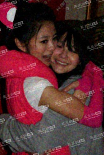 明星拍激凸照庆生 真变态