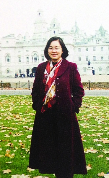 大学舍友眼中的华春莹:当时大家都喊她“迎春花”