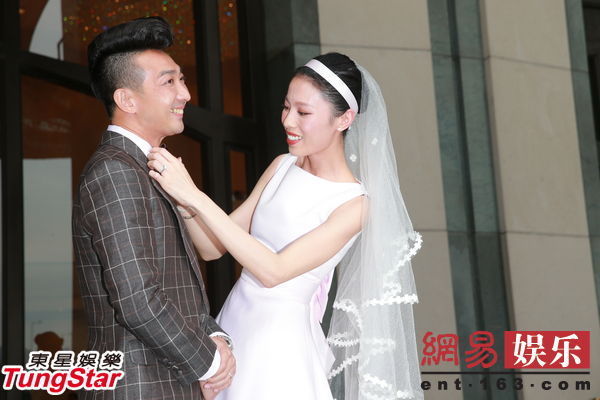 李璨琛大婚众星到贺