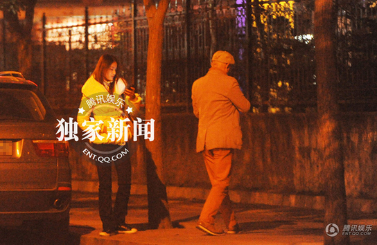 徐峥幽会神秘女