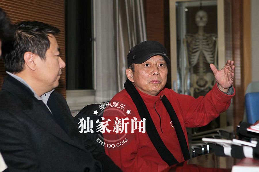 黄晓明三米高坠地粉碎性骨折