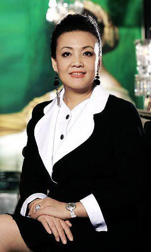 汪小菲微博哭诉爹妈发家史：张兰八万元起家