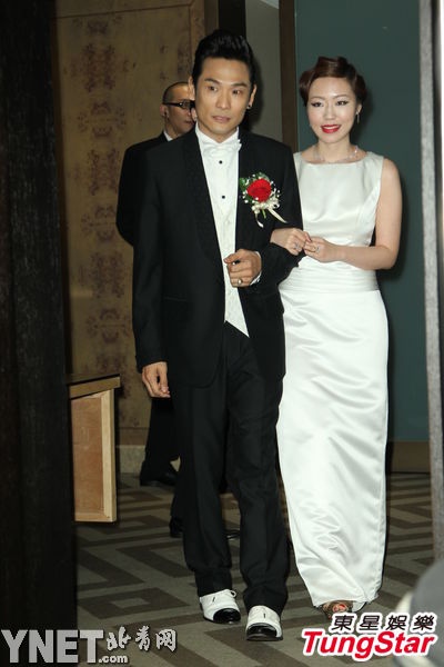 杜德伟娶26岁嫩妻婚宴曝光 天心外籍男友首亮相