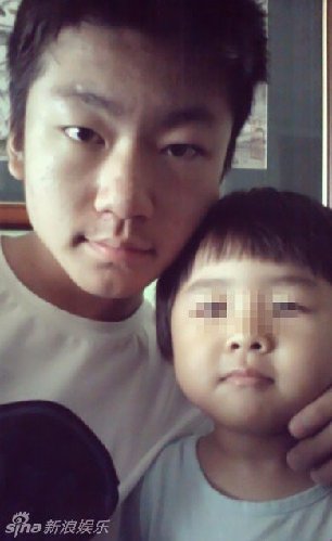 白岩松儿子近照曝光