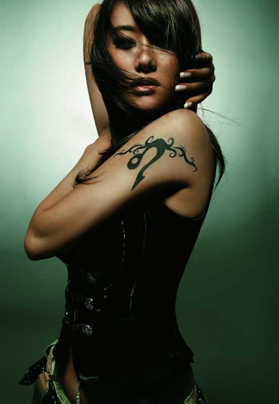 娱乐圈流行川籍女歌手 李宇春领衔各个都有必杀技