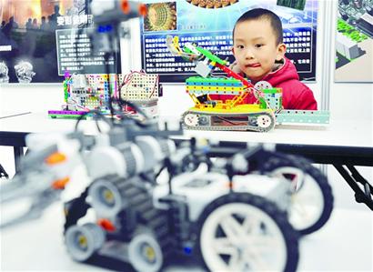 机器人展风靡岛城