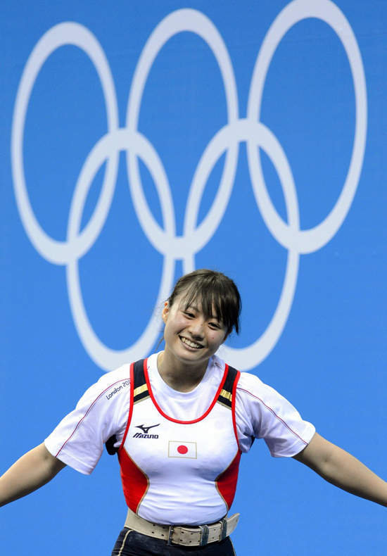 日本举重队翻版“苍井空”八木加奈耶