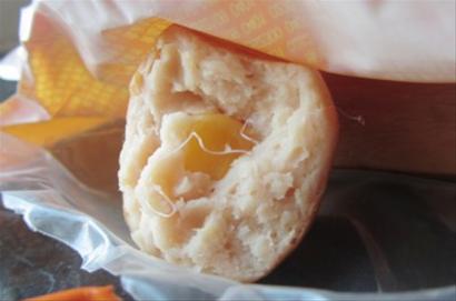 双汇热狗肠有杂物 消费者获10倍赔偿(图)