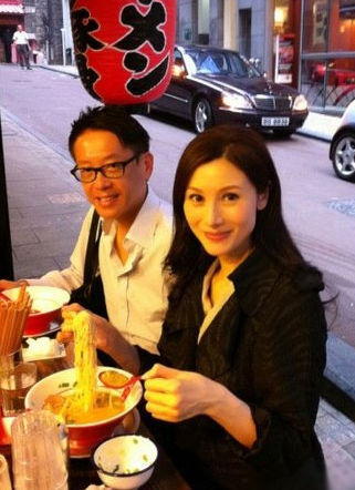 李嘉欣黏儿子 许晋亨抱怨用完即弃