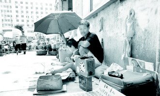 7岁残疾女丐童闯全国 乞讨6年拒进救助站(图)