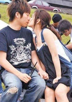 明星拍吻戏有绝招 志玲被批恶心