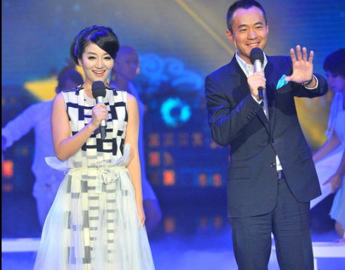 揭秘央视男主播另一半：