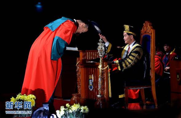 （体育）（3）香港大学向姚明颁授名誉社会科学博士学位