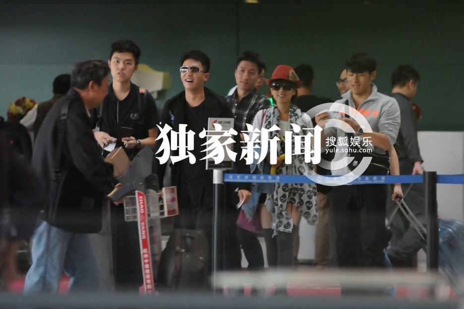 马苏杜淳因戏结成好友 搭伴返京