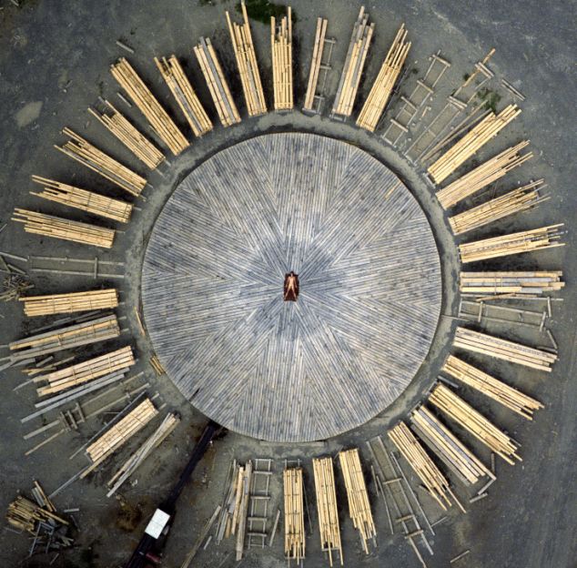 摄影师航拍妻子裸照