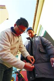 坚强男生边考研边照顾病重父亲 白水炖白菜