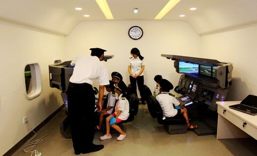 儿童免费游比如世界 扮演医生警察飞行员