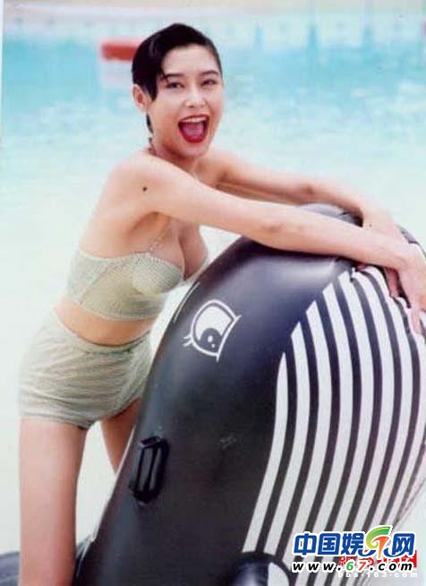 艳星叶玉卿复出 揭秘嫁豪门后奢华生活