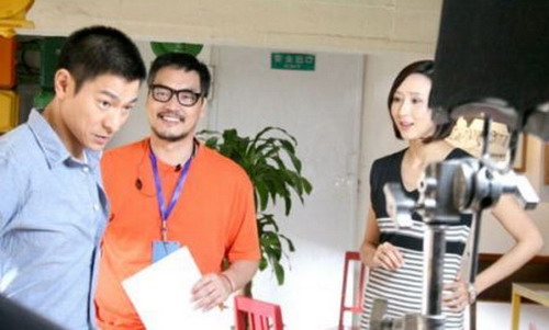 揭明星关系网：胡静刘德华是亲戚 黄圣依表舅吴敬琏