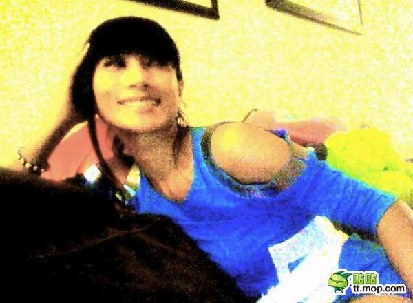 又是一个跟干露露叫板的艳星！