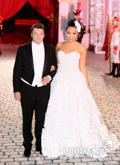 豪门婚礼令人咂舌:曹永彪嫁孙女花亿元修城堡