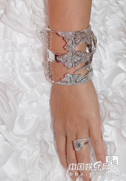 豪门婚礼令人咂舌:曹永彪嫁孙女花亿元修城堡