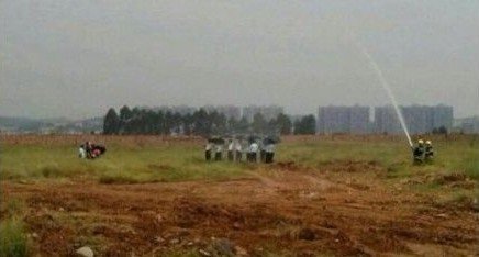 官员丑陋行径：贪污淫乱讲排场