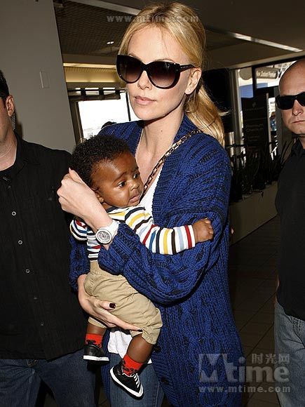 2012年欧美娱乐圈最难忘的30张明星照片