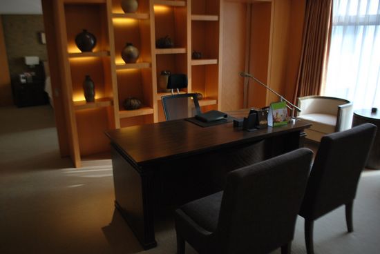 揭秘城阳酒店奢华CEO套房 每晚房价七千