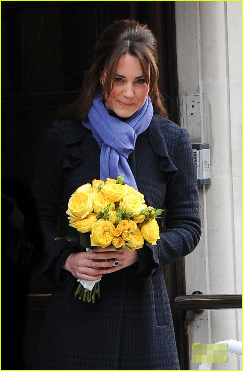 凯特王妃怀孕后亮相