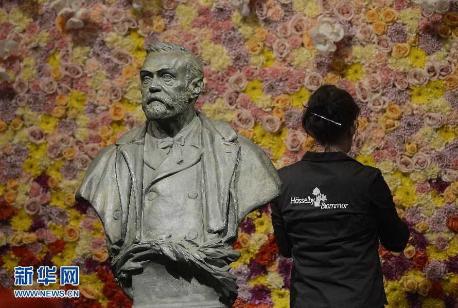 莫言领诺贝尔奖 颁奖致辞:想象力穿越人类存在