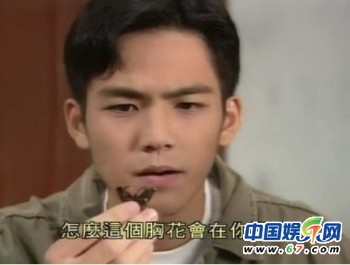 图揭明星演过的意想不到的角色