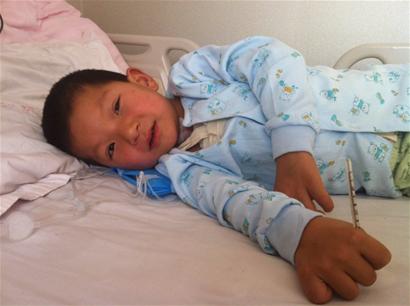 狠心父亲迷恋网游失踪 患病孩子被弃医院 狠心父亲迷恋网游失踪 患病孩子被弃医院