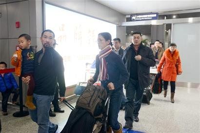 吴倩莲经济舱出行朴素无人识 低调隐婚丈夫成谜