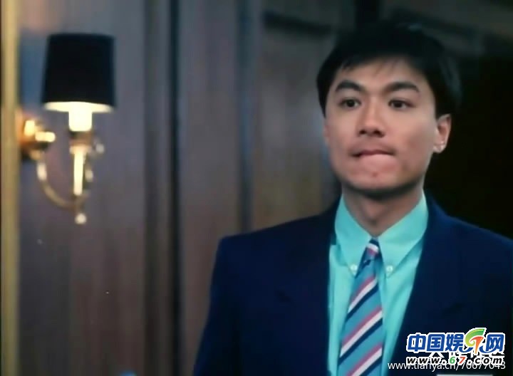 TVB没捧起来的花美男 江华