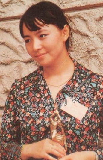 宋丹丹25岁少女照曝光 皮肤光滑白皙天然美女