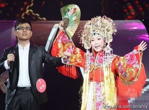 娱圈年度囧事 中年女星尺度大开